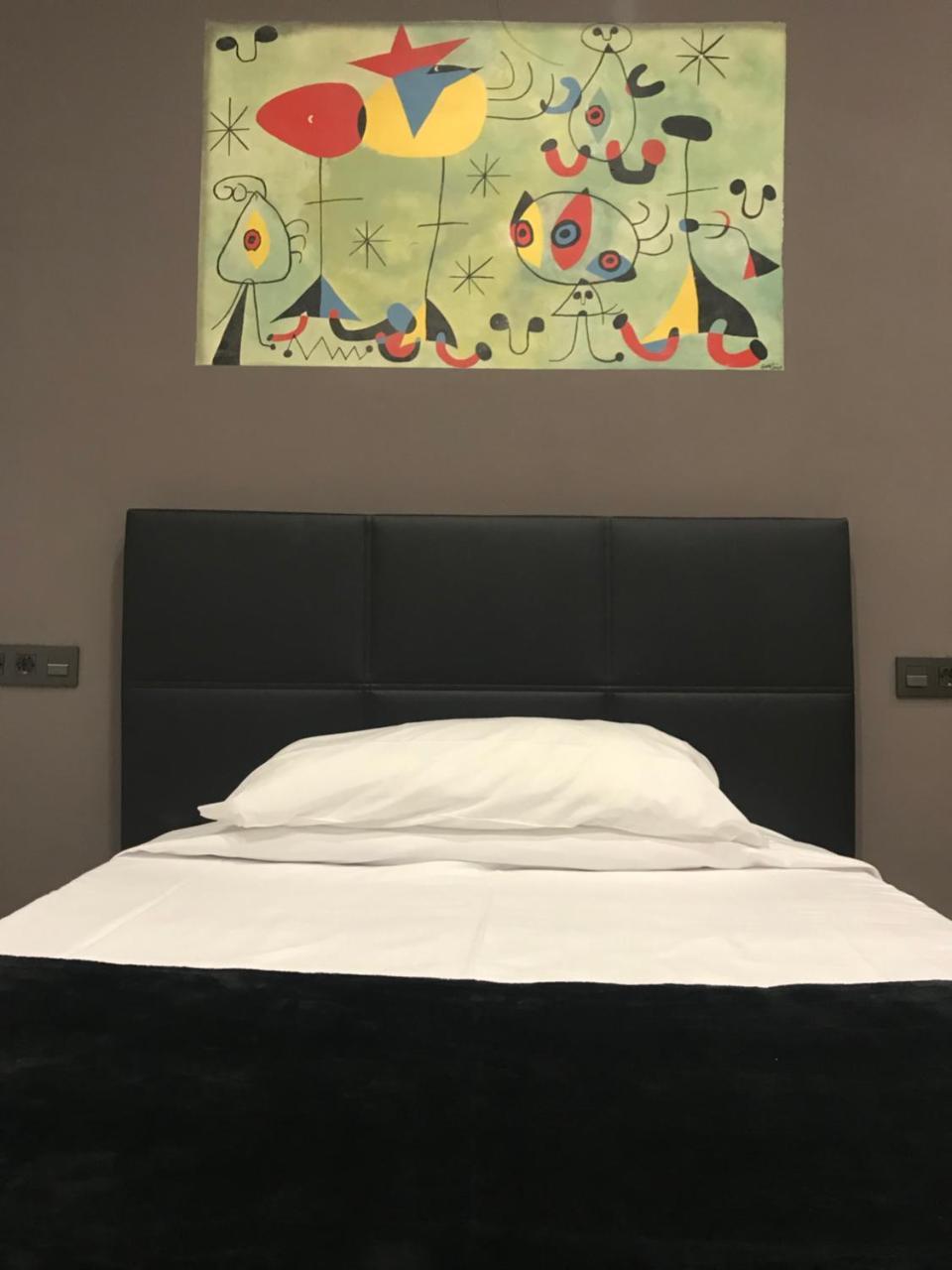 Hostal Eden 바르셀로나 외부 사진